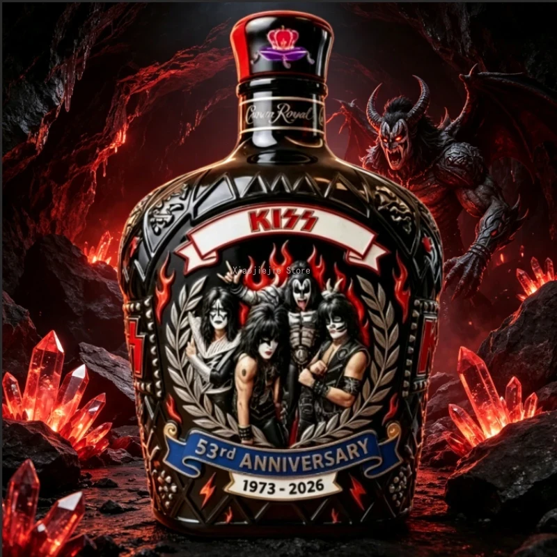 Vintage Rock Music Themed Whis - огляд і ціна Vintage Collectible Liquor Bottles